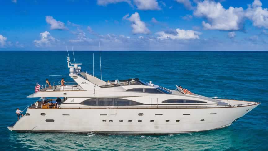 100-azimut-mega-yacht-10